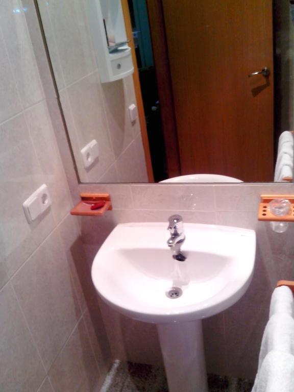 Hotel Rc Ramon Y Cajal Cuenca  Oda fotoğraf